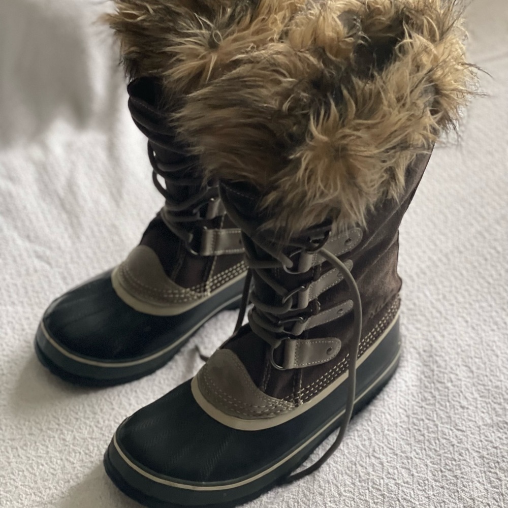Sorel Joan of Arctic boots women’s size 8 Gray
